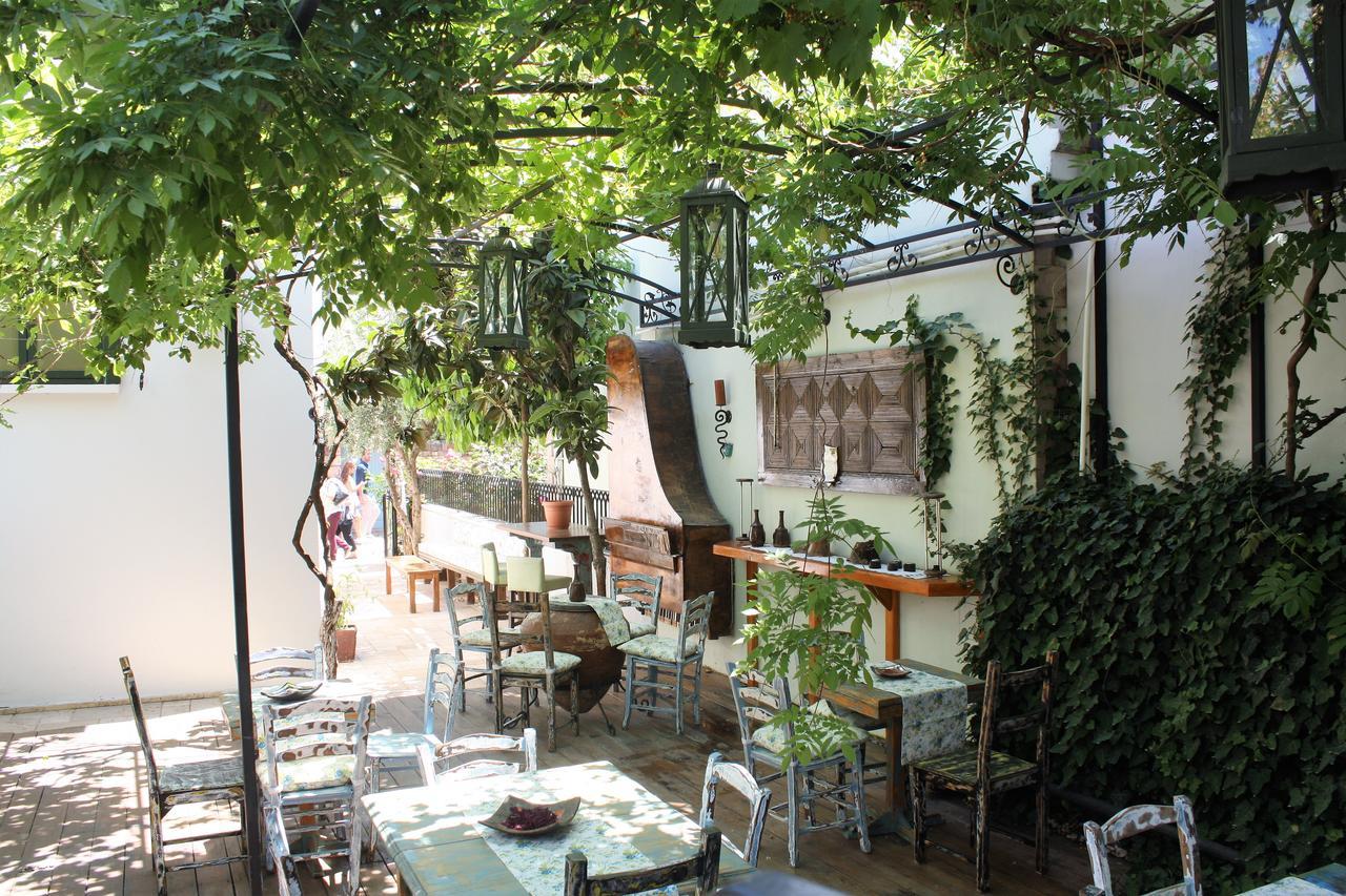 Dalyan Butik Otel Hayat Bahcesi Ayvalik Exterior photo