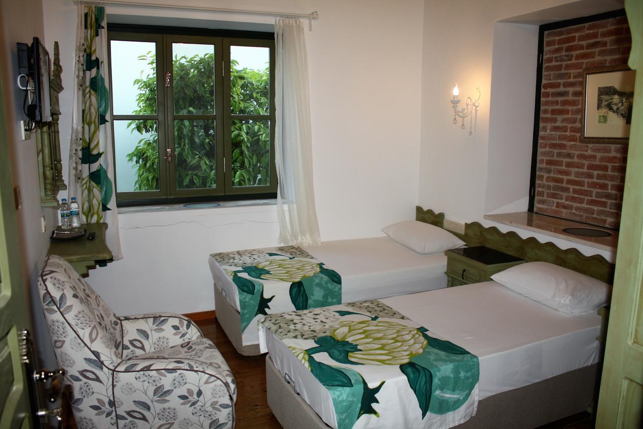 Dalyan Butik Otel Hayat Bahcesi Ayvalik Exterior photo